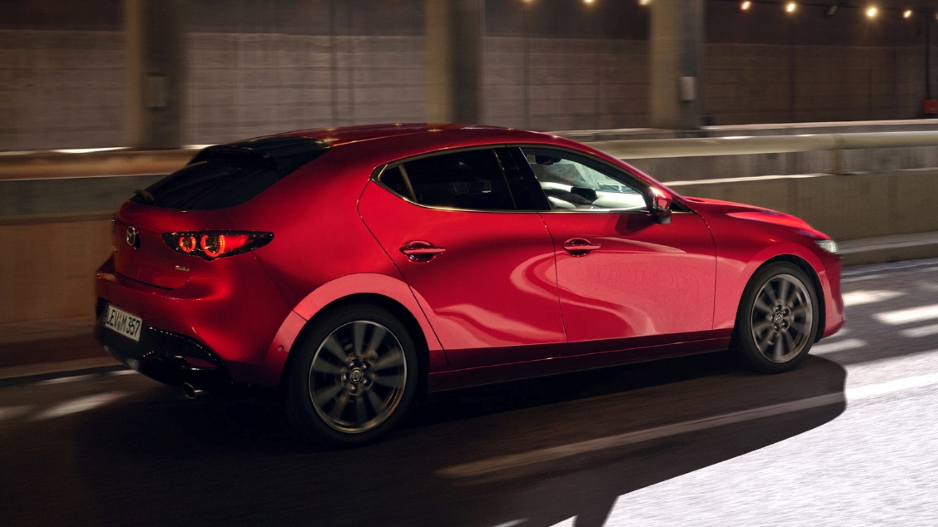 3 HATCHBACK